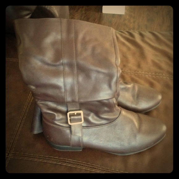 Wide calf boots- MAKE AN OFFER!