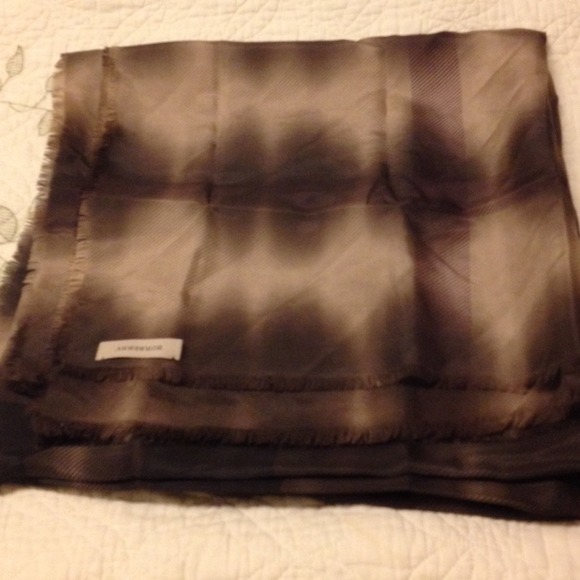 💞Not Available💞💯Authentic Burberry Silk Scarf