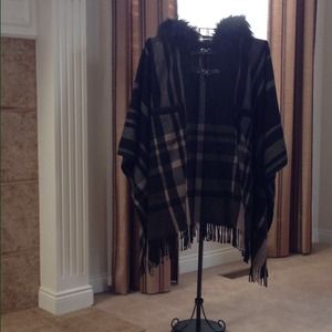 Zara Poncho