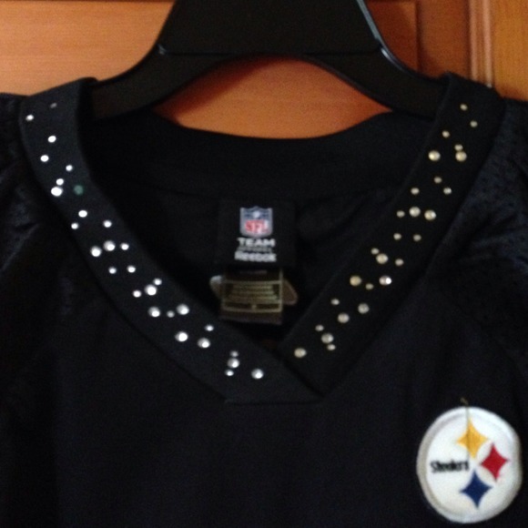 Steelers jersey - Picture 2 of 3