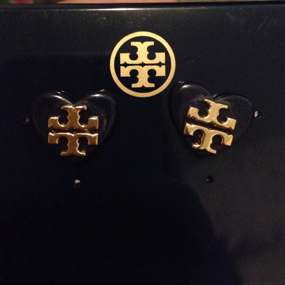 REDUCED ❤️100% authentic Tory heart earrings