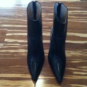 Jimmy Choo size 6 black booties