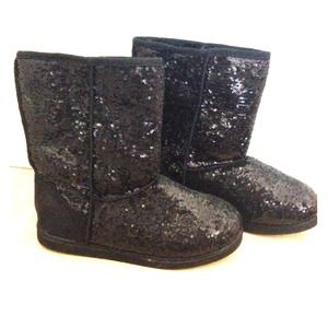 🎀Black sequin Old Navy fur boots