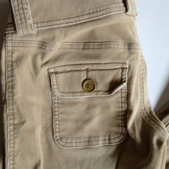 ❇️Abercrombie Flare Cords❇️ - Picture 2 of 4