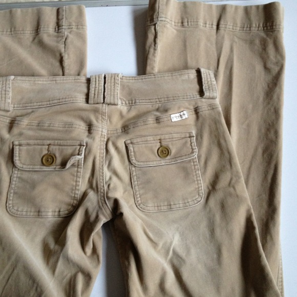 ❇️Abercrombie Flare Cords❇️ - Picture 3 of 4