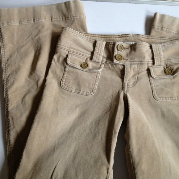 ❇️Abercrombie Flare Cords❇️ - Picture 4 of 4