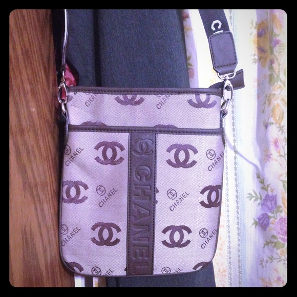 Faux Chanel cross body