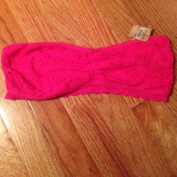 🔴SOLD🔴NWT hollister bandeau