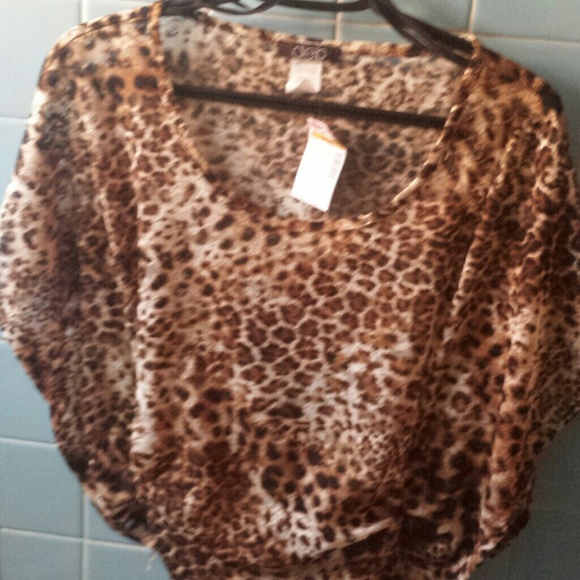 DEB Small leopard top