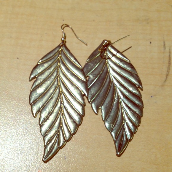 Gold metal feather earrings