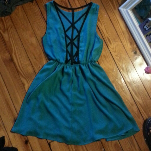 Cross-Back Dress - Picture 2 of 4