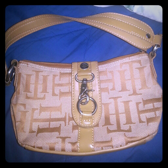 Purse - Picture 1 of 1