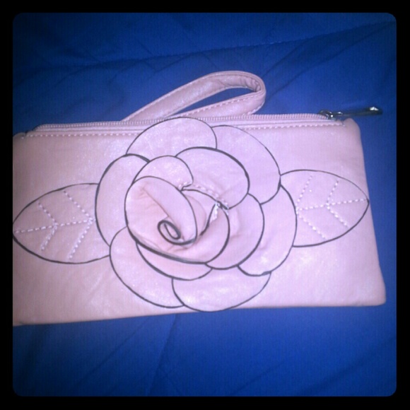 Clutch - Picture 1 of 1