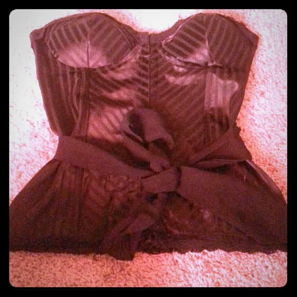 Black corset top small
