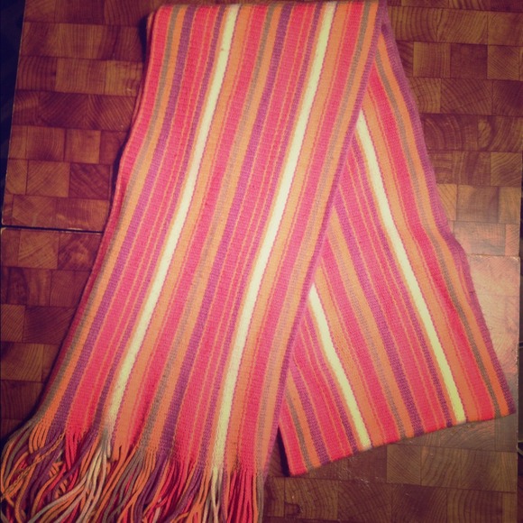 Multi colored Gap Scarf