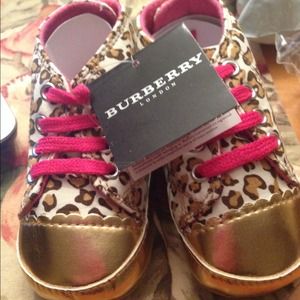 Leopard baby shoes
