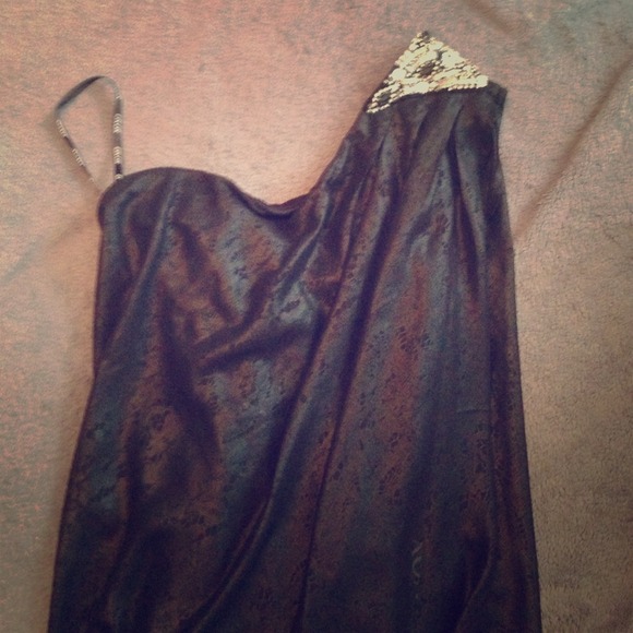 Brand new stunning one shoulder blouse