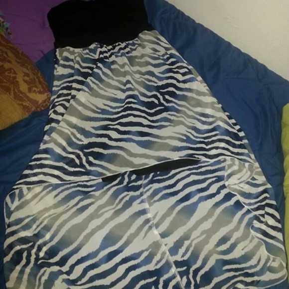 Dress - Picture 1 of 1