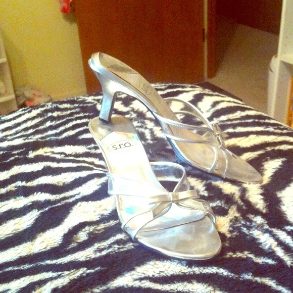 Slip on heels - Picture 1 of 1
