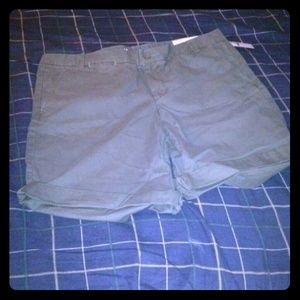 Gap Boyfriend Roll-Up Navy Green Shorts
