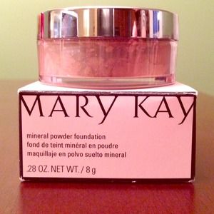 NIB Mary Kay Mineral Powder Foundation - Beige 1