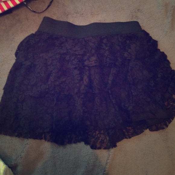 New lace skirt