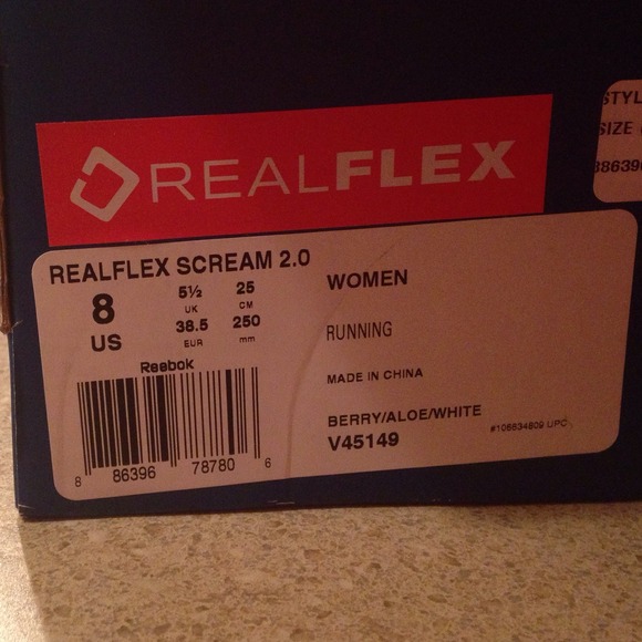 Reebok real flex sneakers