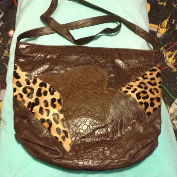 Aruba Handbags - Brown leather with accents oversized crossbody bag