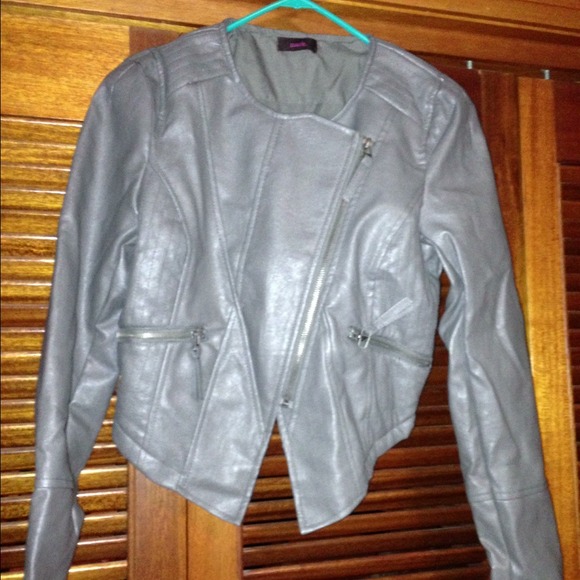 Jacket - Picture 1 of 2