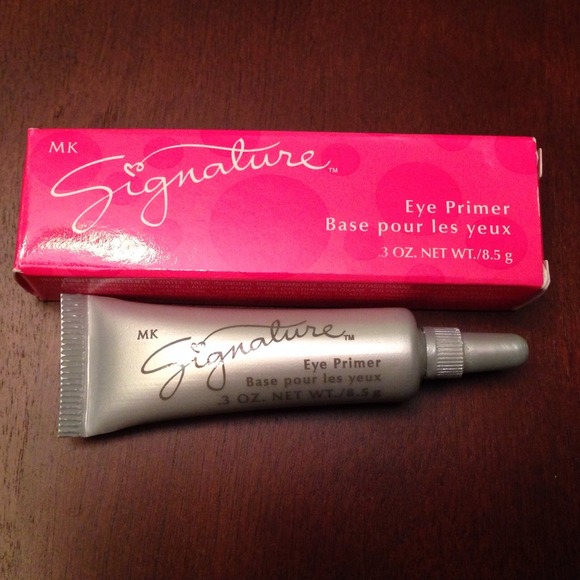 NIB Mary Kay Signature Eye Primer