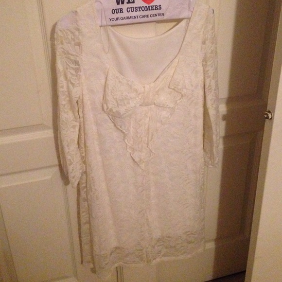 Dress - Picture 2 of 2