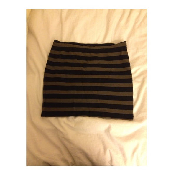 Striped mini skirt.