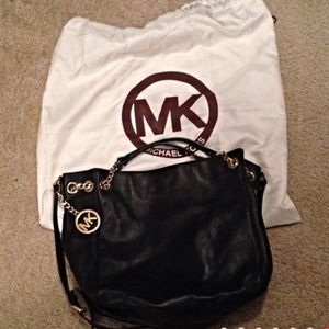 🎉REDUCED👏Michael kors shoulder bag