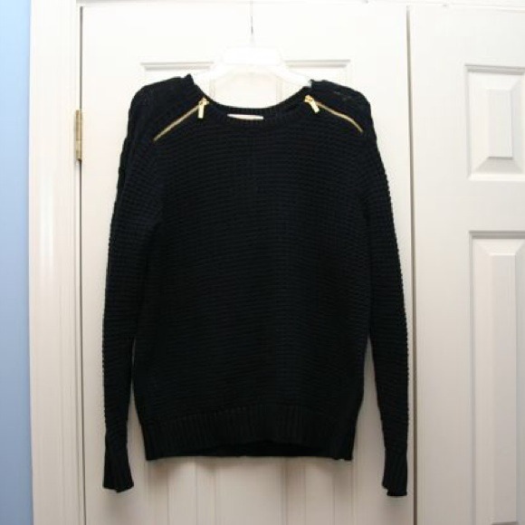 🌸 Dark Navy Michael Kors sweater