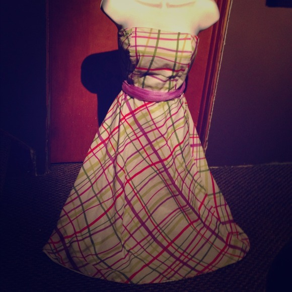 Strapless dress