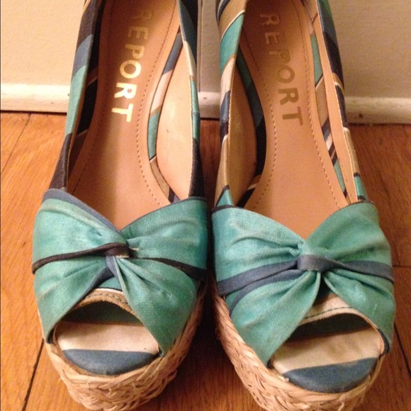 Report wedges. The ultimate summer peep-toe - Picture 2 of 3