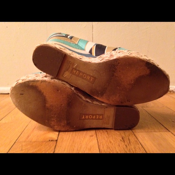 Report wedges. The ultimate summer peep-toe - Picture 3 of 3