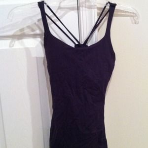 Lululemon size 4 free to be tank in midnight black