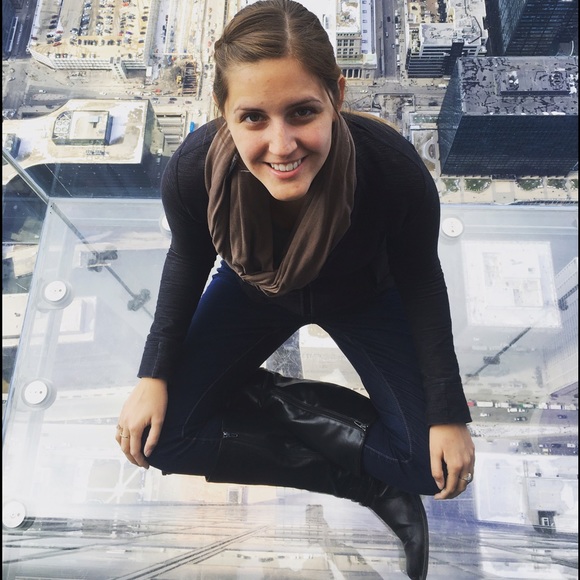 The Girl Behind The Closet πππ - Picture 3 of 4