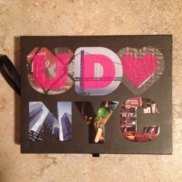 Urban Decay make up case