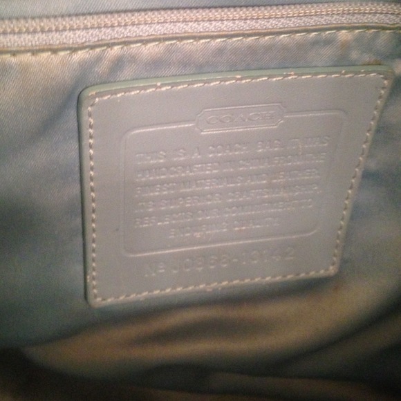 💥💥sold💥💥. Authentic Coach tote - Picture 2 of 4