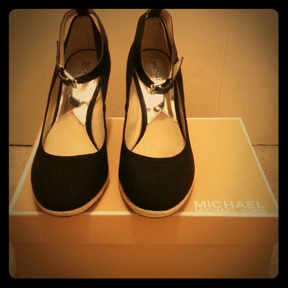 Michael Kors Black Meg Wedge Sz11 Once Worn