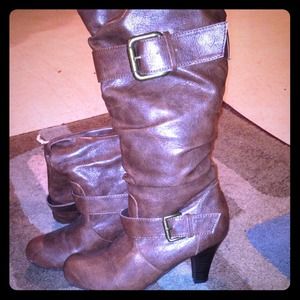 Brown boots