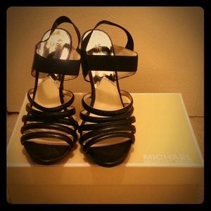 NWOT Michael Kors Tonne Sandal Black Sz11