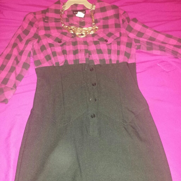 Small NEW fuchsia dress