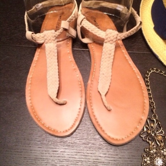 Sandals - Picture 2 of 4