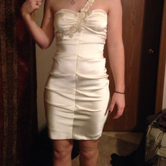 Off white cache dress - Picture 3 of 4