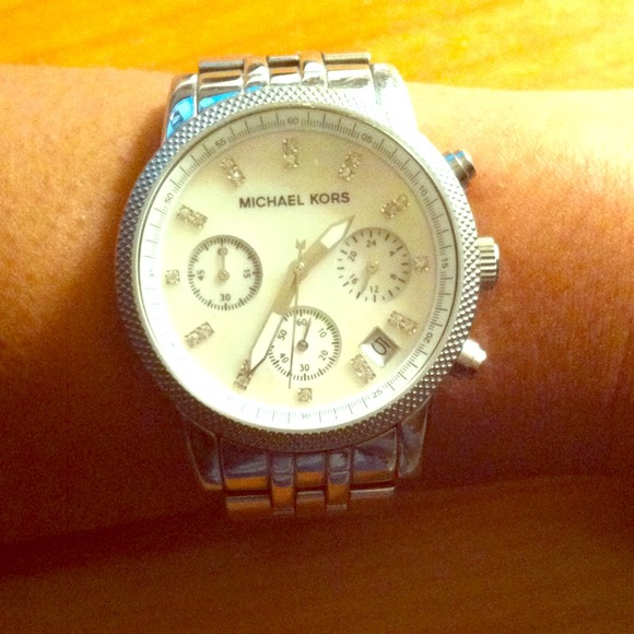 REDUCED BY $50 today only $2.99 shipping! MKors