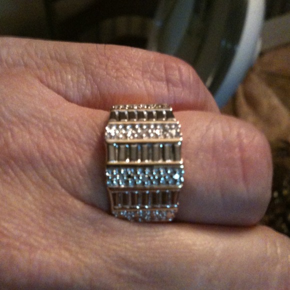 earrings and ring - Picture 2 of 3