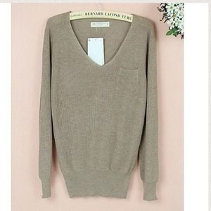 Sweaters - ⚠sold⚠ caramel v-neck knitted sweater Sweaters - ⚠sold⚠ caramel v-neck knitted sweater